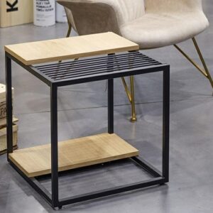 Stolik pomocniczy w stylu loft z gazetownikiem galler